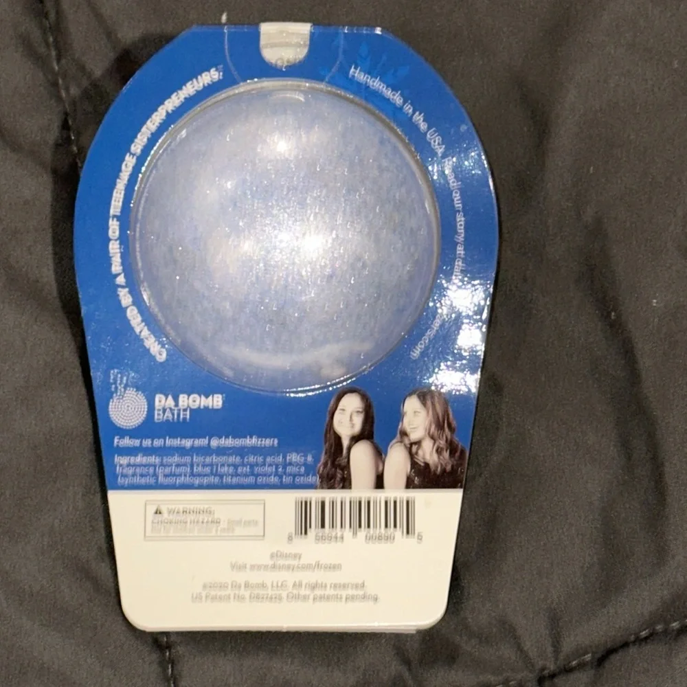 Da Bomb Bath FROZEN II Glitter Bath Bomb Anna Elsa Snow Flower Scent 7oz NEW